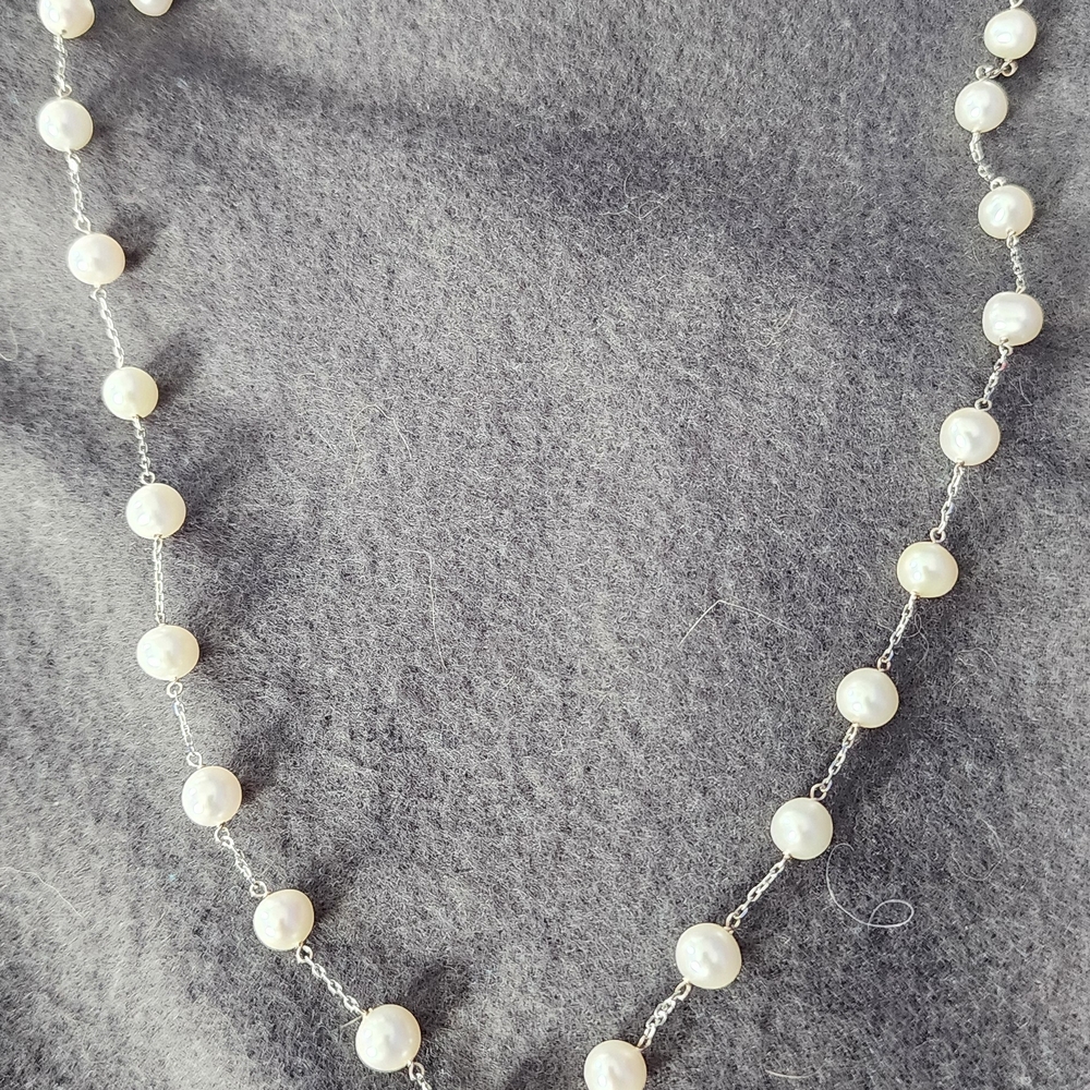 Elegant White Gold Pearl Necklace